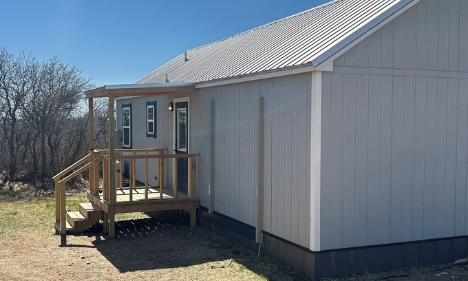 Wheeler House | Charming 2-bedroom house with AC, WiFi in Wheeler