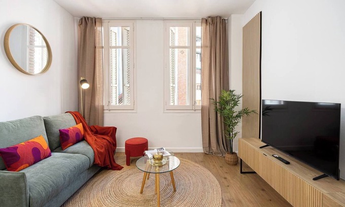 el Camp d'en Grassot i Gracia Nova Apartment | Charming 2 bedroom in Trendy Gracia