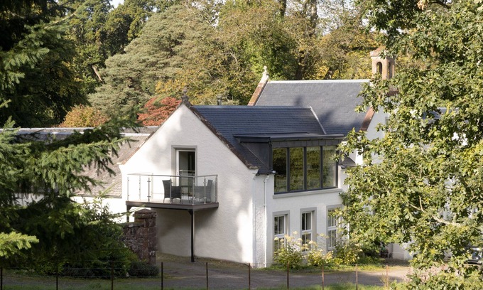 Kippen Cottage | Charming 2 bedroom property in Central Scotland