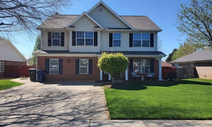 Madison House | Charming 2 bedroom retreat!