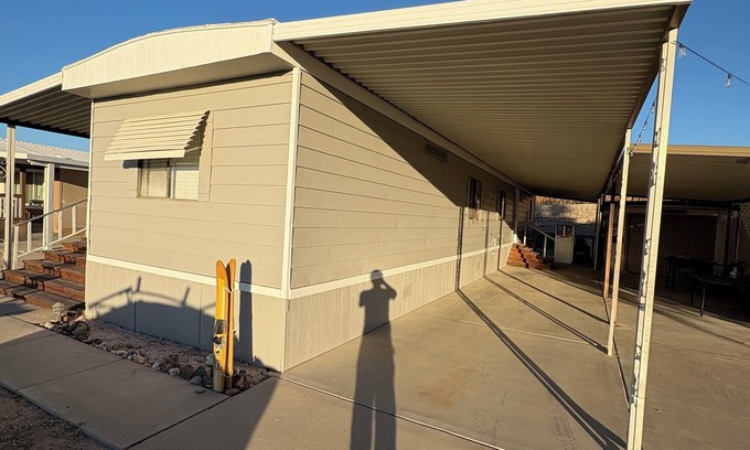 Havasu Lake House | Charming 2-bedroom mobile home with WiFi and AC in Havasu Lake