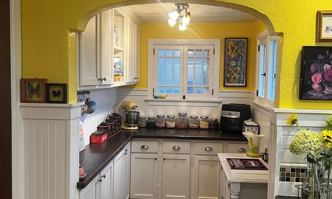 Idaho Falls House | Charming 2-bedroom cottage house in Idaho Falls