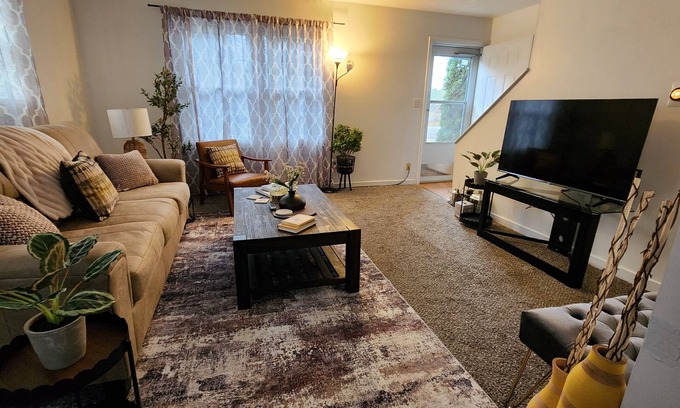 Scottown House | Charming 2-bedroom townhome with WiFi, AC in enchanting Proctorville