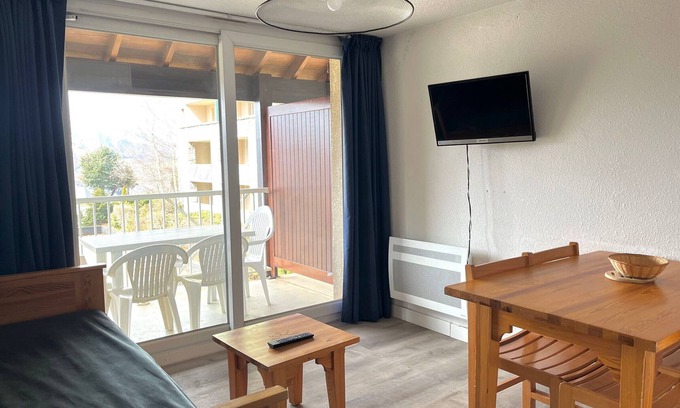 Peyragudes Apartment | Charming 2-BR Apt for 4, Near Slopes, Stunning Views, Parking & Spa Access in Peyragudes
