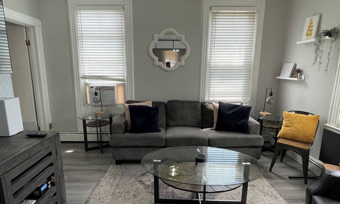 Hoboken Apartment | Charming 2 BR in the center of Hoboken - MINUTES from NYC