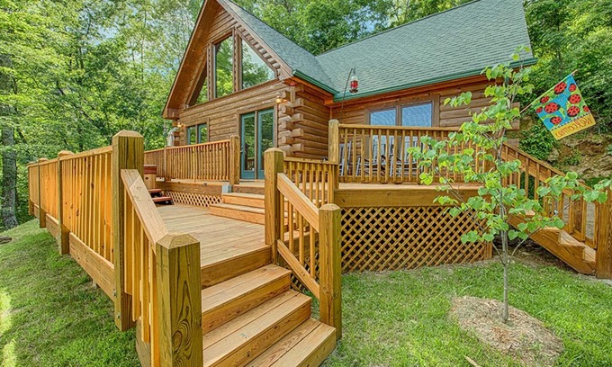 Maggie Valley Cabin | Charming 2 BR Log Home Super Views Paved Access Gravel Drive Hot Tub, & WIFI