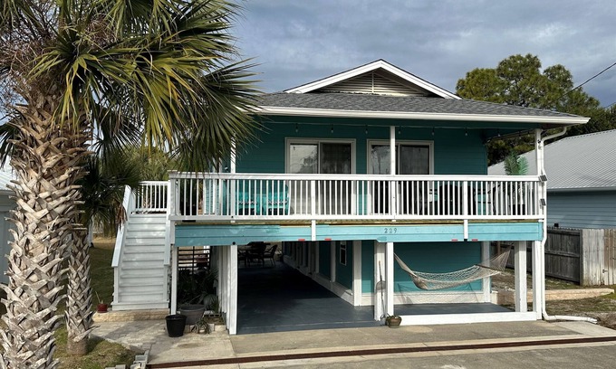 Laguna Beach Estates House | Charming 3-Bedroom Beach House (Entire House)