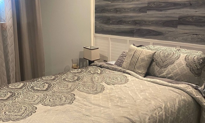 Glassport Apartment | Charming 3-bedroom apartment with AC, WiFi in Glassport, PA
