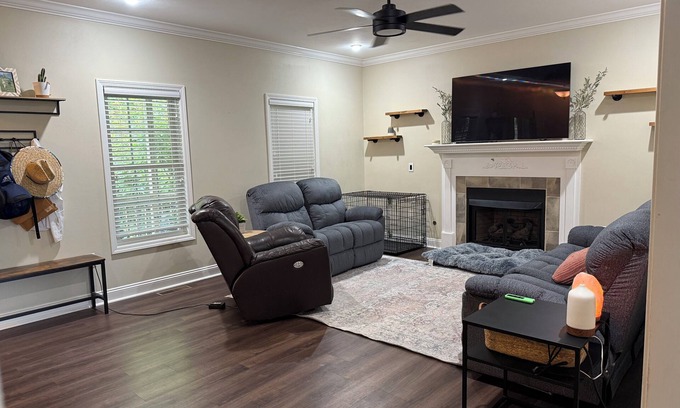 Troutville House | Charming 3-bedroom house in Troutville with EV charging.