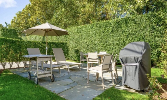 Brant Point House | Charming 3 bedroom house in Brant Point , Nantucket a walk to town with WiFi, AC