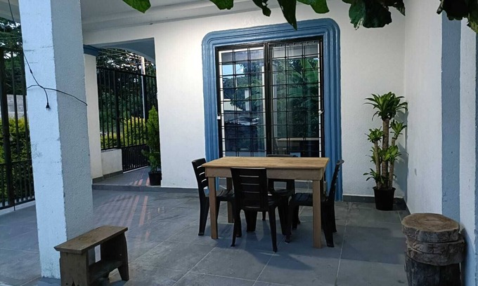 Aldea de Peru House | Charming 3-bedroom house with AC and WiFi in La Ceiba pet friendly home