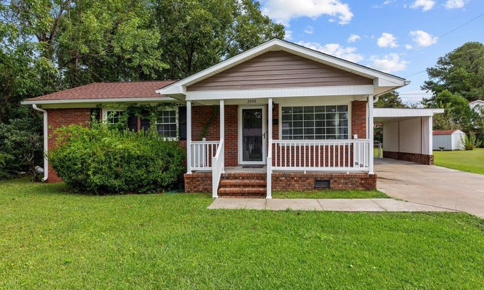 New Bern House | Charming 3-bedroom house in welcoming New Bern with WiFi, AC