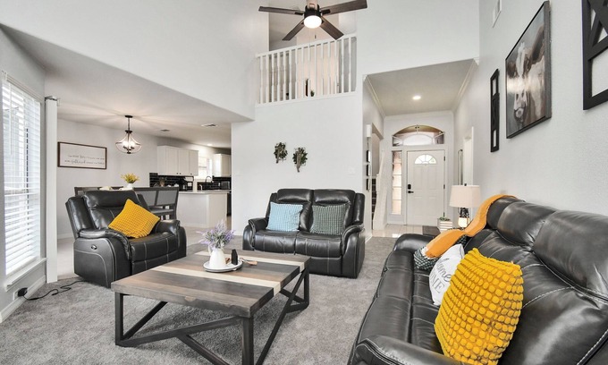 Humble House | Charming 3-bedroom house 5 minutes away of IAH airport