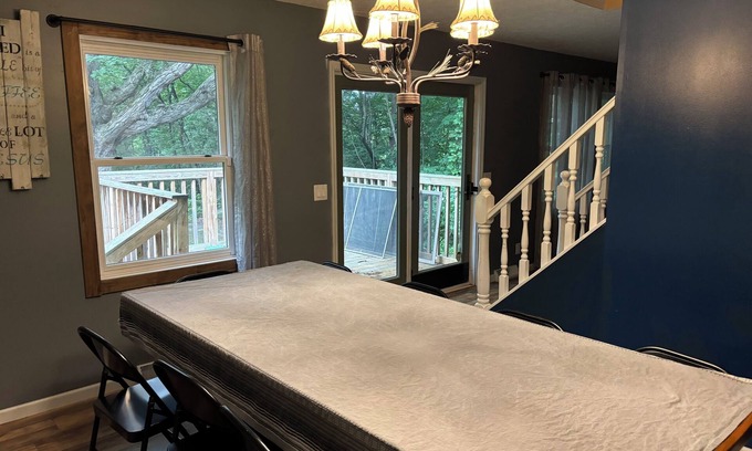 Macomb House | Charming 3-bedroom pet friendly home in Macomb
