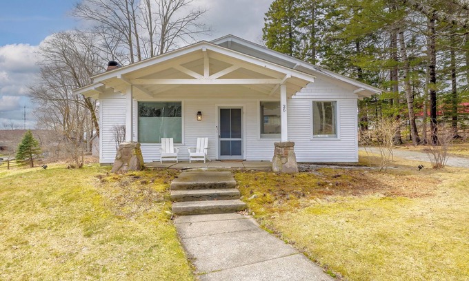 Northeast Harbor House | Charming 3-bedroom house in downtown Northeast Harbor! Minutes from Acadia!