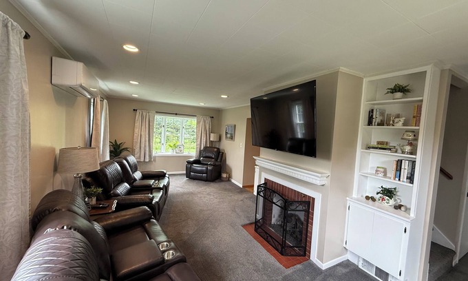 Presque Isle House | Charming 3-bedroom house in lovely Presque Isle with WiFi, AC