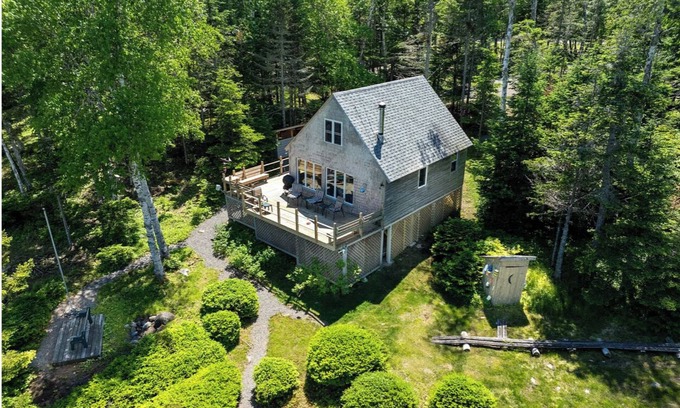 Roque Bluffs Cottage | Charming 3-bedroom cottage in beautiful Roque Bluffs