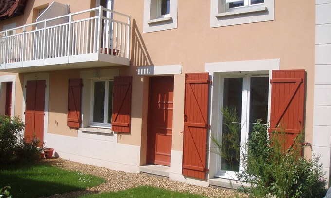 Port Guillaume Apartment | Charming 3-Room Cottage with Private Garden, Near Marina, Sleeps 6, Pet-Friendly, Pool Access