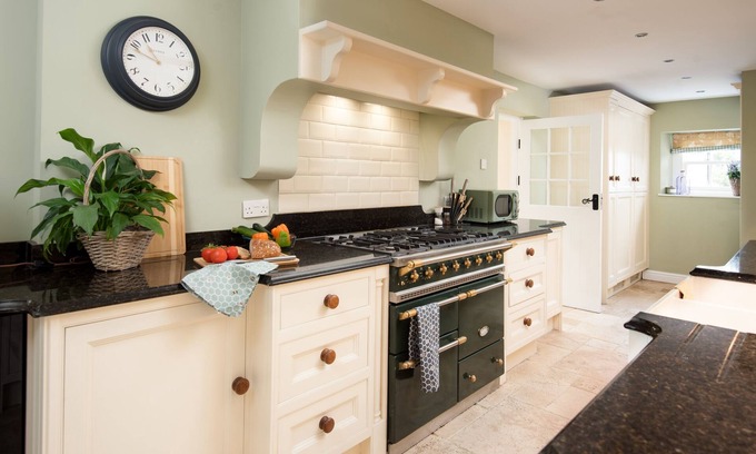 Embleton Cottage | Charming 4 bed cottage in Embleton near beach