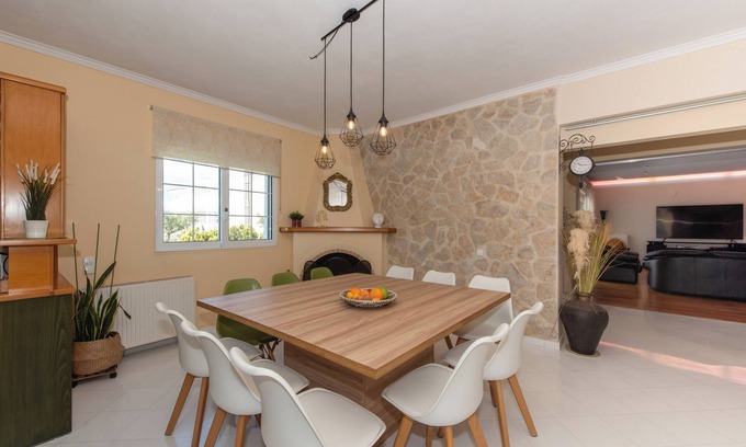 Zakynthos Villa | Charming 4-bedroom villa with WiFi, AC in Lagana