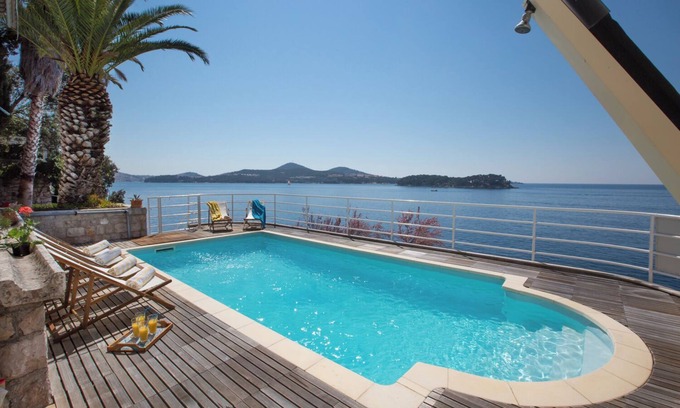 Lozica Villa | Charming 4-bedroom Villa Luce DBK in Lozica with WiFi, AC, and Private Beach