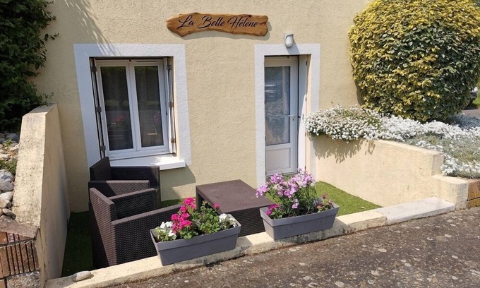 Bressuire Cottage | Charming accomodation in a green environment