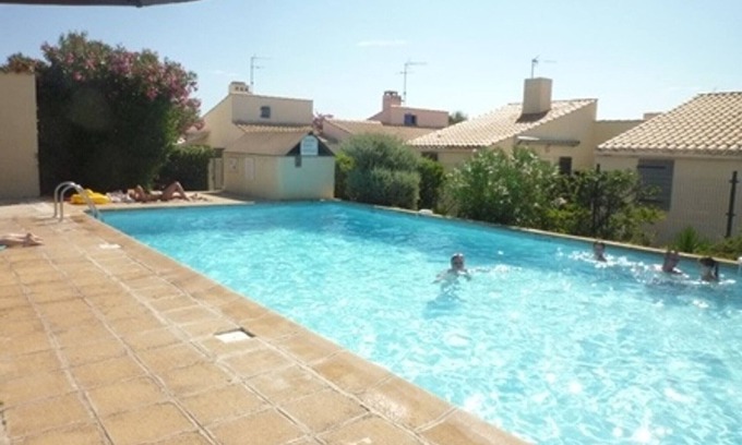 Port Leucate Villa | Charming Air-Conditioned Villa, Pool, Terrace, Near Beach, Parking, 6 People, Pet-Friendly