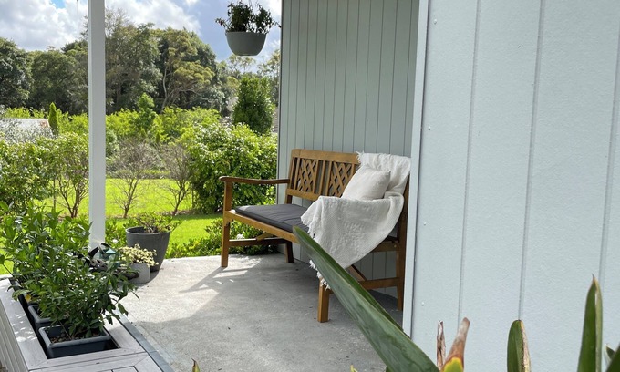 Arcadia Bed & Breakfast | Charming and peaceful 2-bedroom bed & breakfast retreat in wonderful Arcadia