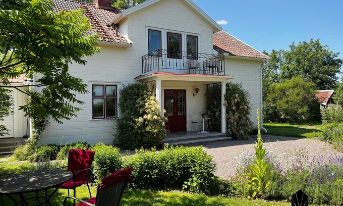 Lidkoping Ski Chalet | Charming and spacious villa near Lidköping |SE08085