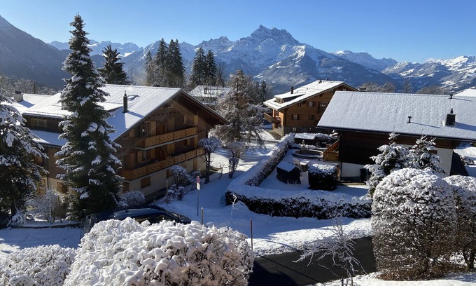 Chesieres Apartment | Charming Apartment, 1 minute to Bus Stop, free WiFi, 2 bedrooms & Stunning Views
