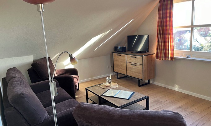 Spiekeroog Apartment | Charming apartment for 4 persons in the house Seeschwalbe up de Dün at TRANPAD 9