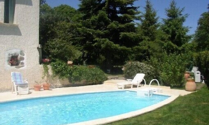 Sigoyer Apartment | charming apartment in character house