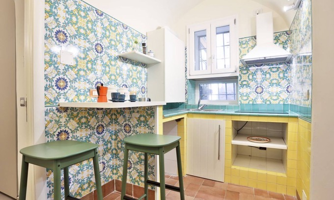 Rione Duomo Apartment | Charming apartment that accommodates up to 5 people with great comfort. The accommodation is located in the historic center (ZTL), just 500m from the Duomo and a stone's throw from Piazza Sedile del Campo, the Verdi Theater and the Villa Comunale, an ide
