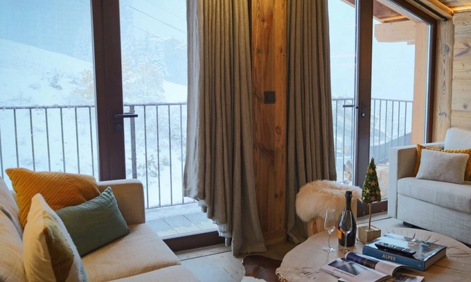 Courchevel Apartment | Charming attic apartment in Courchevel Moriond