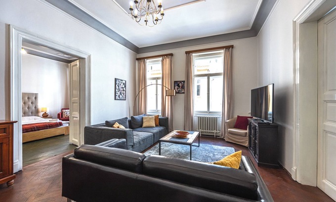 Josefov Apartment | Charming Balcony Retreat – 1 min from Old Town Square