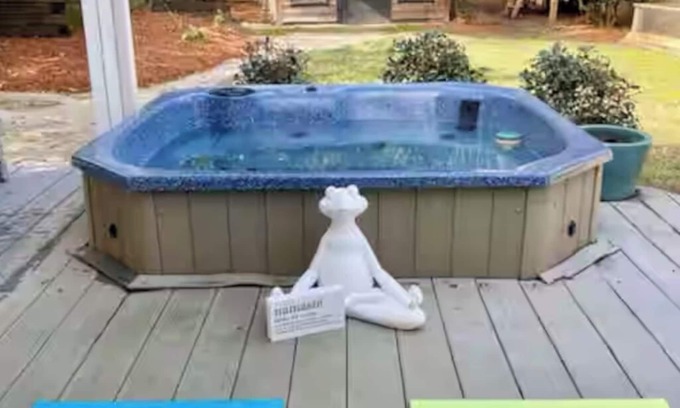 Plaza Midwood House | Charming, bungalow + hot tub in NODA district of Charlotte. 10 min f/uptown.