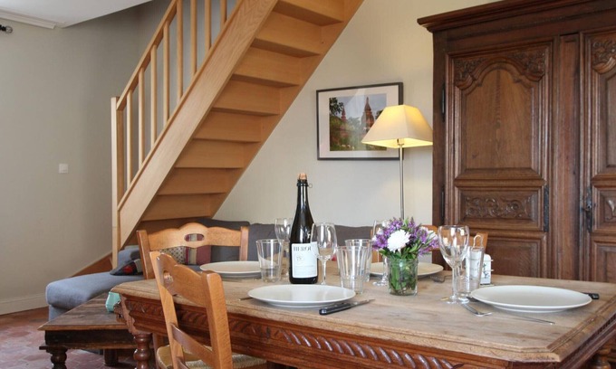 Sainte-Marie-du-Mont Cottage | Charming Cottage with Garden near Utah Beach - Fireplace, Modern Amenities, and Pet Friendly
