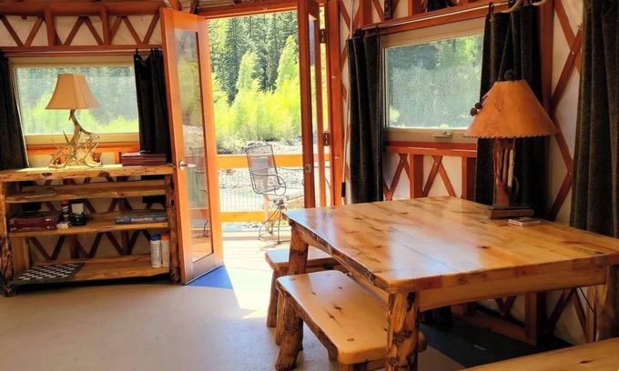 Bayfield Cabin | Charming cabin in lovely Vallecito with WiFi access