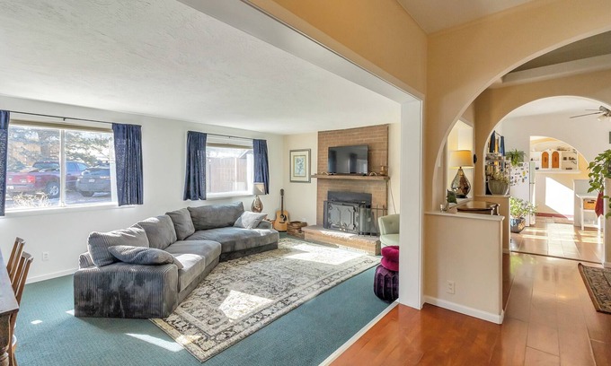 Nederland Cabin | Charming Cabin in Old Town Nederland -Between RMNP, Blackhawk, and Denver