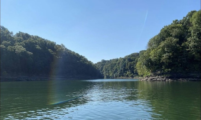Russell Springs Cabin | Charming Cabin Near Lake Cumberland Marina!