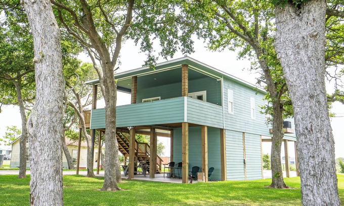 Cedar Lane House | Charming Caney Creek Getaway - 3 Bedrooms, 2 Bathrooms. Private Pier