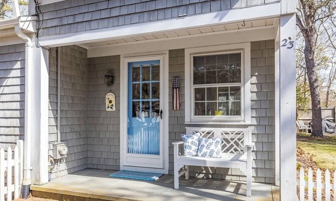 West Harwich Cottage | Charming Cape Cod Cottage walking distance to the beach