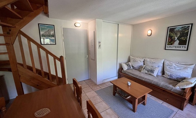 Cauterets Apartment | Charming Chalet for 4 in Cauterets with Balcony and Welcome Gift