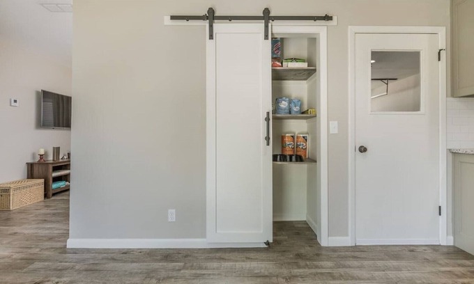 Dumas House | Charming Chelsea