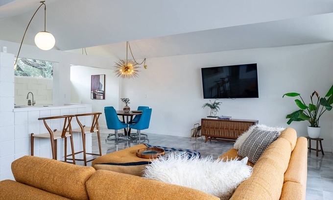 Araby Condo | Charming Classic Mid-Century - South Palm Springs
