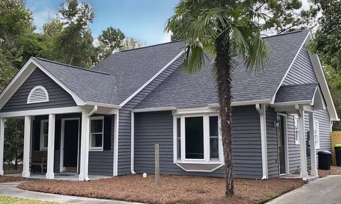 Kings Grant House | Charming Coastal Cottage Near Beach & Downtown