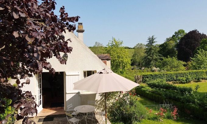 La Hoguette Cottage | Charming cottage in the countryside, rated 3 stars.