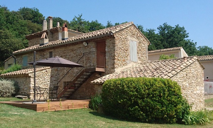 Roaix House | Charming cottage in old character farm near Vaison la Romaine.