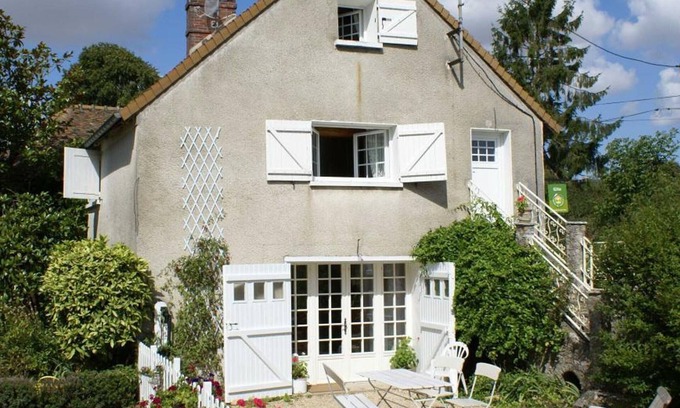 Boissets Cottage | Charming Cottage with Garden, Near Hiking Trails and Historical Sites