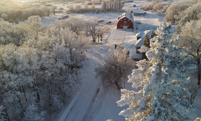 Division No. 4 House | Charming Country Barn Loft – Fully Renovated and Ready for Your Stay!